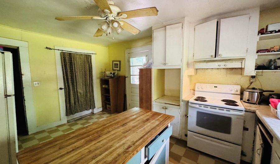 613 Owens Ave SW, Attalla, AL 35954 - 2 Beds, 1 Bath