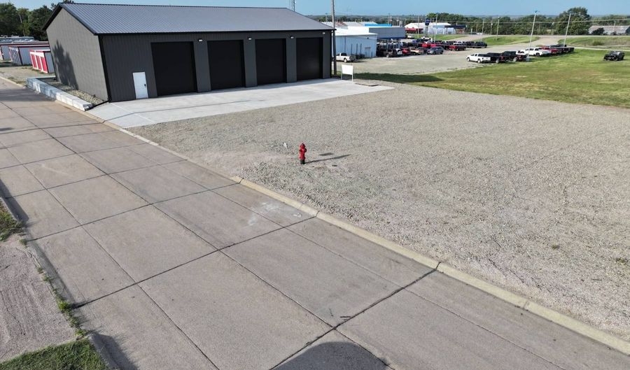 905 Kauk Ave, Alma, NE 68920 - 0 Beds, 1 Bath