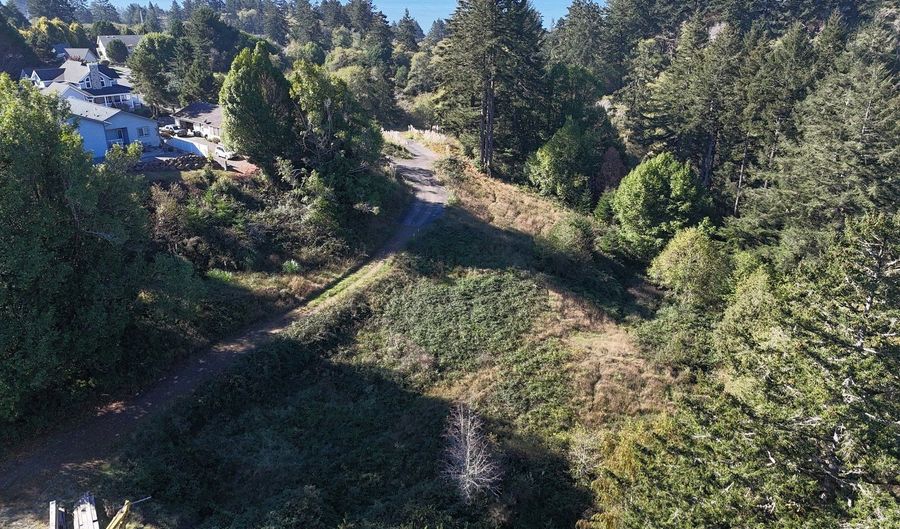 Brooke Ln unit 4 4, Brookings, OR 97415 - 0 Beds, 0 Bath