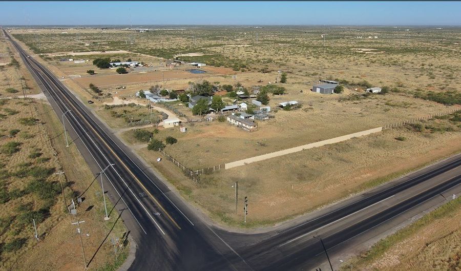 940 W 115 St, Andrews, TX 79714 - 0 Beds, 0 Bath