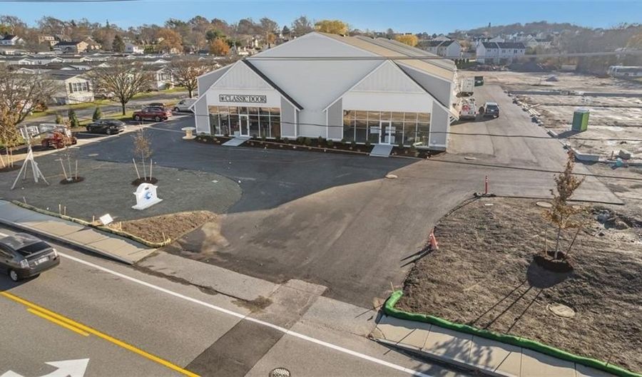 300 Coddington Hwy 201, Middletown, RI 02842 - 0 Beds, 0 Bath