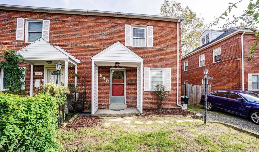 849 S GLEBE Rd, Arlington, VA 22204 - 3 Beds, 3 Bath