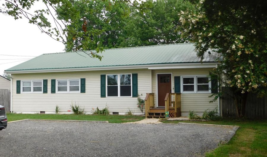 233 HARTLY Rd, Hartly, DE 19953 - 3 Beds, 2 Bath