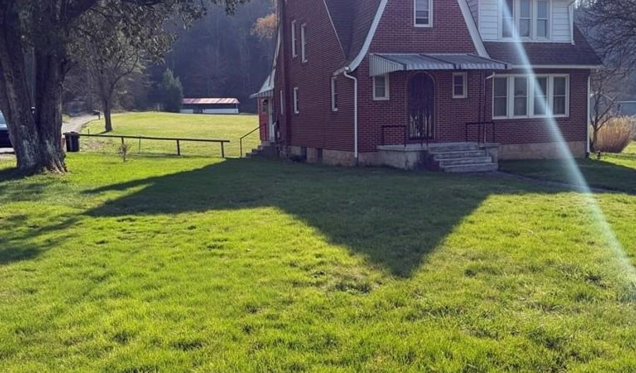 276 Blue Jay Dr, Beaver, WV 25813 - 3 Beds, 1 Bath