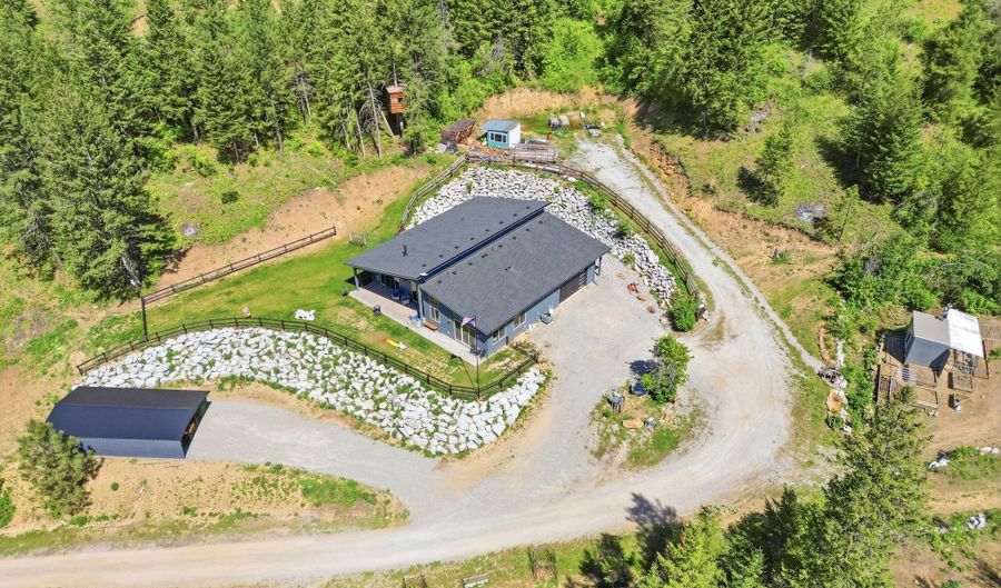 416 Miner Dr, Blanchard, ID 83804 - 3 Beds, 2 Bath