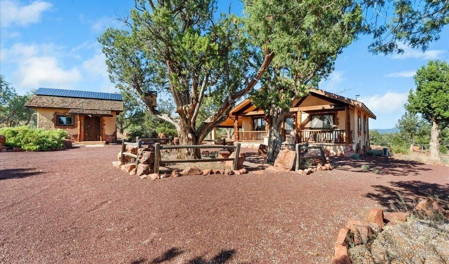 49 Norma Way, Ash Fork, AZ 86320 - 2 Beds, 1 Bath