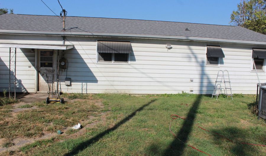 211 N Pearl St, Ansonia, OH 45303 - 3 Beds, 1 Bath