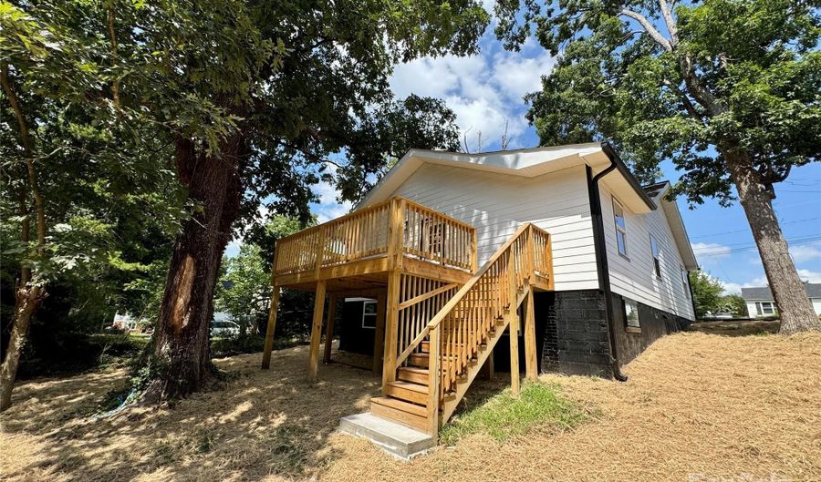 142 S Morrow Ave, Albemarle, NC 28001 - 4 Beds, 2 Bath