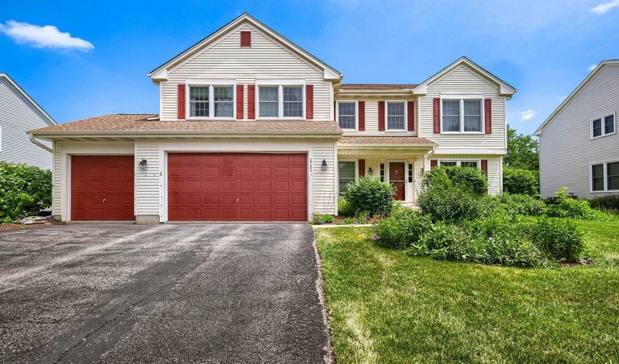 1721 Dorchester Ave, Algonquin, IL 60102 - 4 Beds, 3 Bath