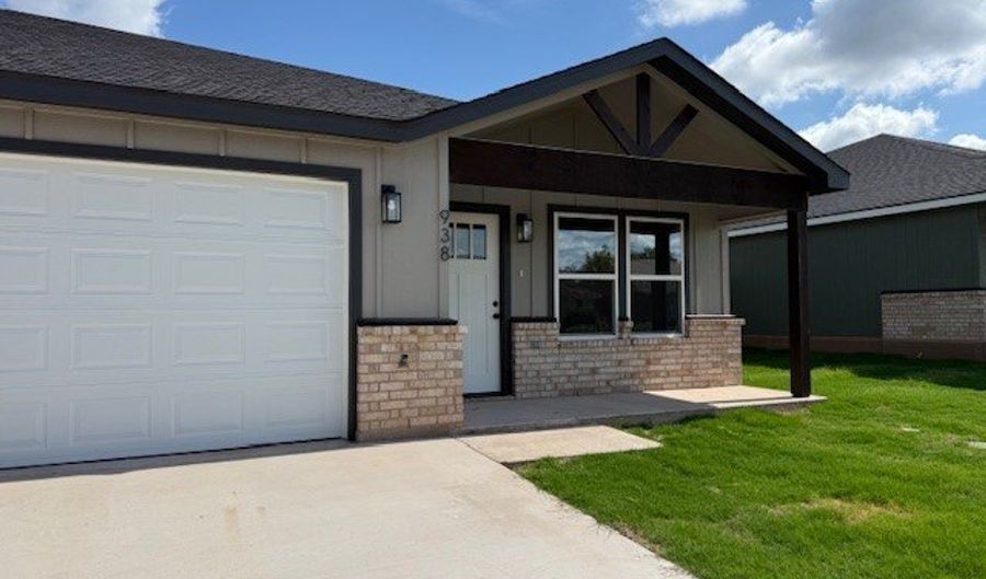 938 Minda St, Abilene, TX 79602 - 3 Beds, 2 Bath