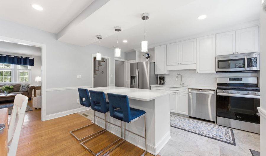 6467 BLENHEIM Rd, Baltimore, MD 21212 - 3 Beds, 2 Bath