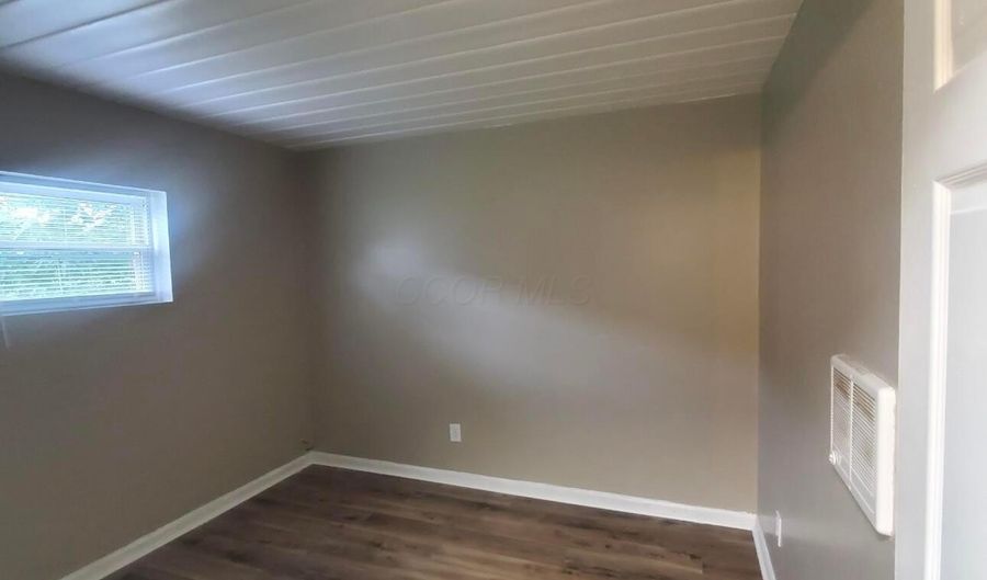 2003 W Broad St A, Columbus, OH 43223 - 1 Beds, 2 Bath