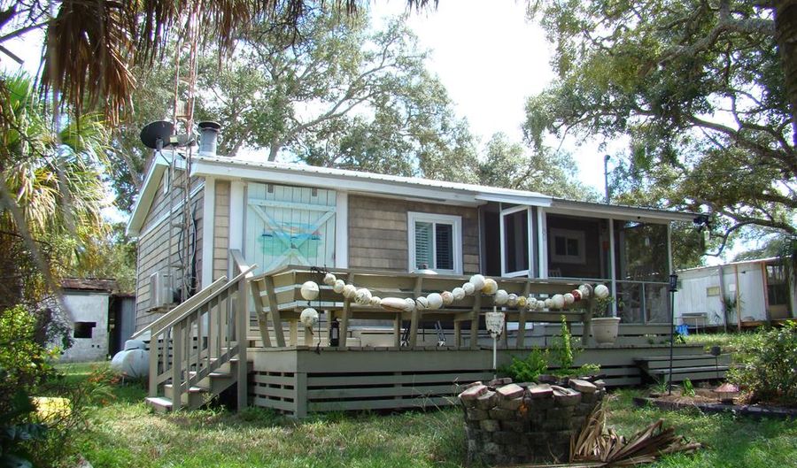 80 1st Ave, Horseshoe Beach, FL 32648 - 2 Beds, 1 Bath