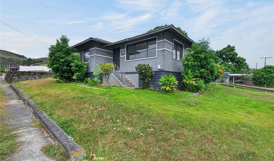 1037 Kina St, Kailua, HI 96734 - 3 Beds, 1 Bath