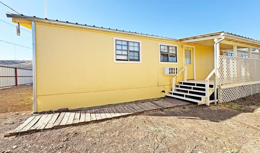 408 W Holland Ave, Alpine, TX 79830 - 1 Beds, 1 Bath