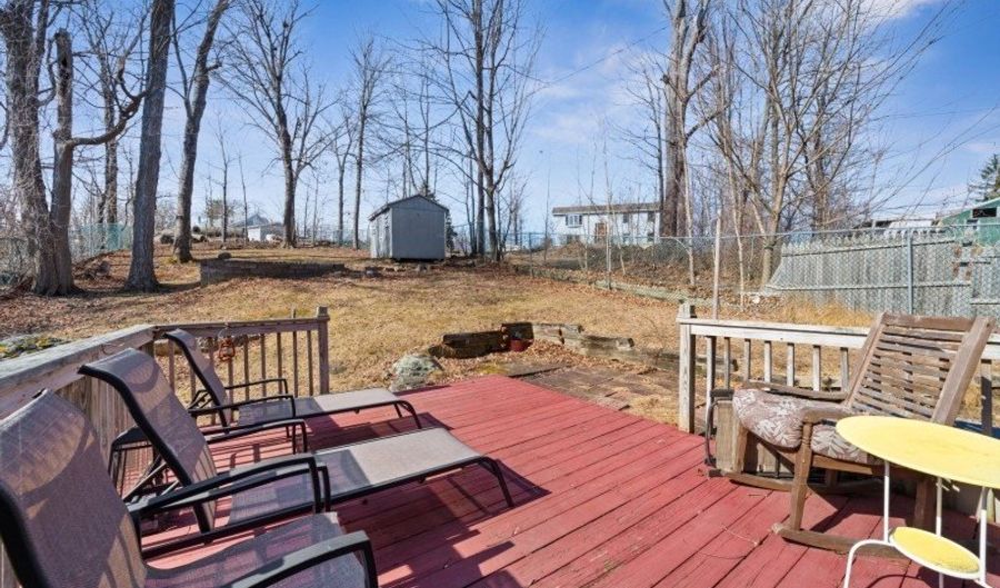 14 Paddock Ave, Alloway, NJ 07422 - 2 Beds, 1 Bath