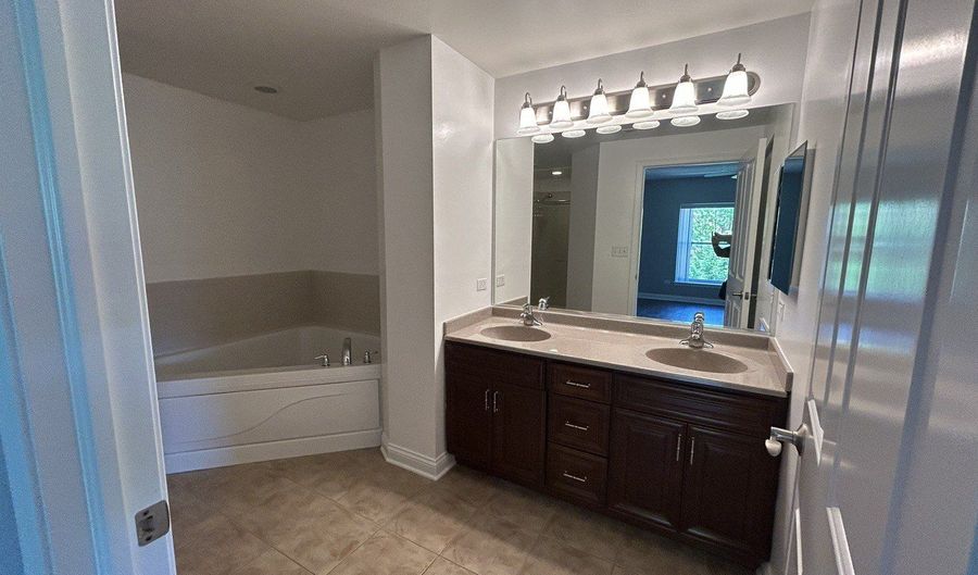 3420 N Old Arlington Heights Rd 208, Arlington Heights, IL 60004 - 2 Beds, 2 Bath