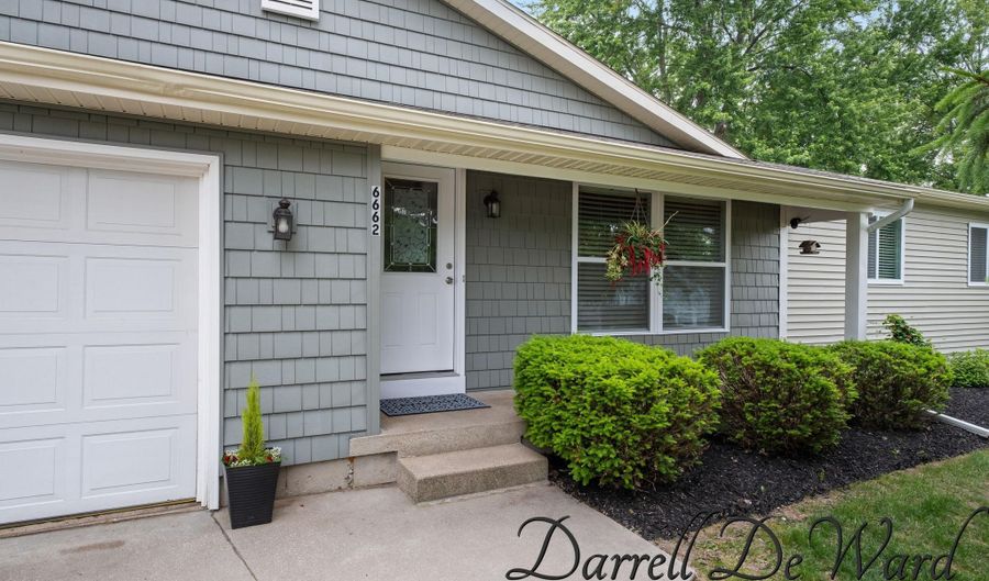 6662 Adaridge Dr SE, Ada, MI 49301 - 5 Beds, 3 Bath