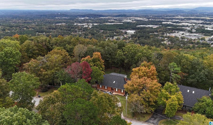 2202 HATHAWAY HEIGHTS Rd, Anniston, AL 36207 - 4 Beds, 4 Bath