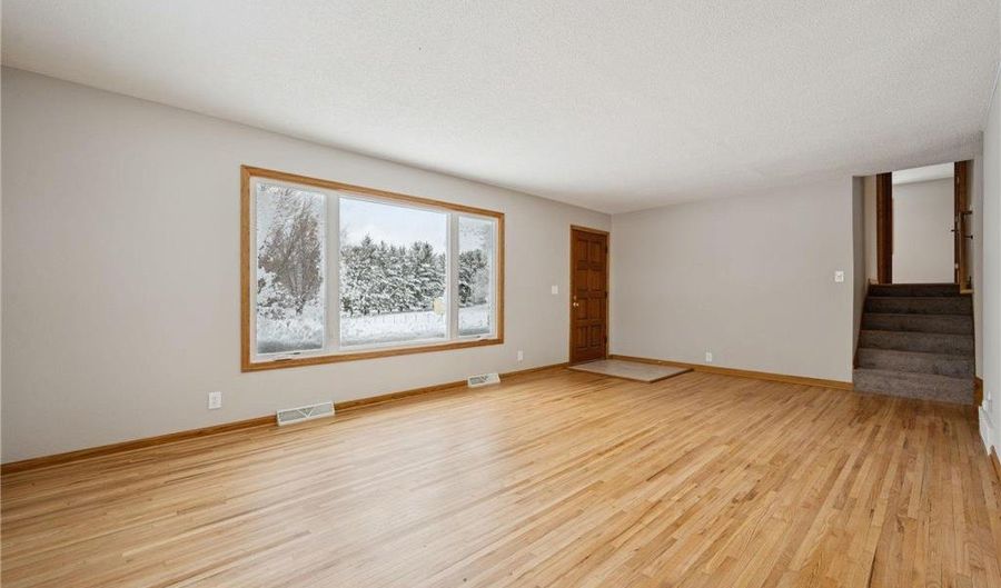 540 156th Ln NW, Andover, MN 55304 - 4 Beds, 1 Bath