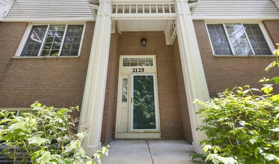 2125 W Concord Ln, Addison, IL 60101 - 3 Beds, 2 Bath