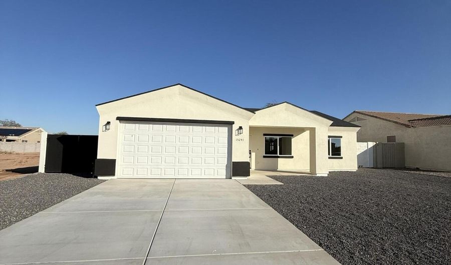 15241 S CAPISTRANO Rd, Arizona City, AZ 85123 - 3 Beds, 2 Bath