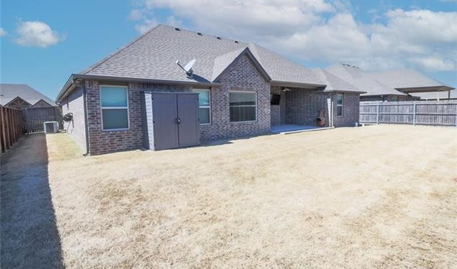 13735 N 130th Ave E, Collinsville, OK 74021 - 3 Beds, 2 Bath