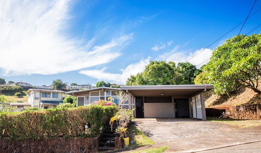 99-822 Nahiolea St, Aiea, HI 96701 - 4 Beds, 2 Bath