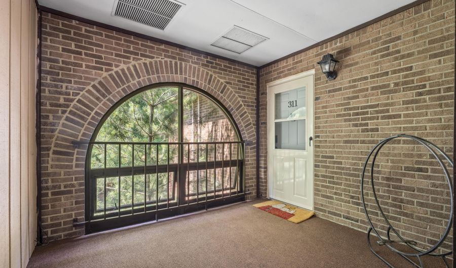 311 Wellington Pl, Aberdeen, NJ 07747 - 2 Beds, 2 Bath