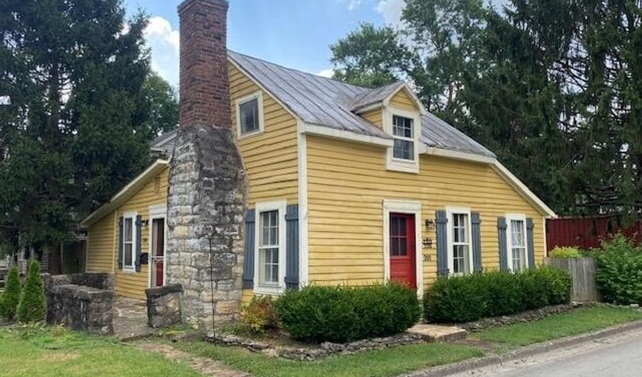 201 E John Fitch Ave, Bardstown, KY 40004 - 2 Beds, 1 Bath