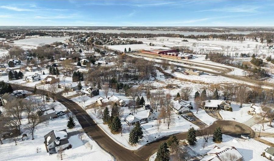 1502 Armstrong Cir NW, Alexandria, MN 56308 - 4 Beds, 4 Bath