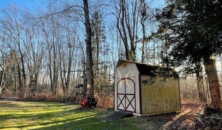 9 Tumblebrook Rd, Bolton, CT 06043 - 3 Beds, 2 Bath
