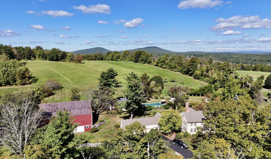 89-93 Chestnut Hill Rd 1, Amherst, NH 03031 - 4 Beds, 6 Bath