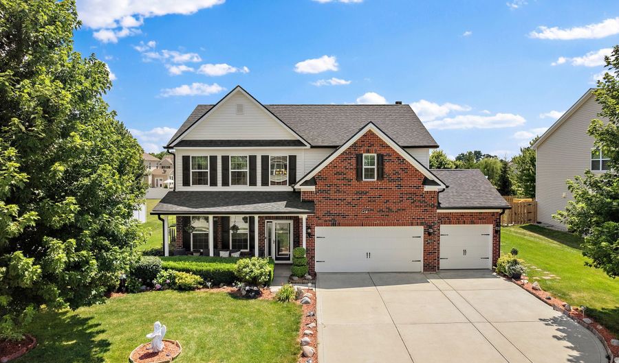 8433 Vyners Ln, Avon, IN 46123 - 3 Beds, 3 Bath