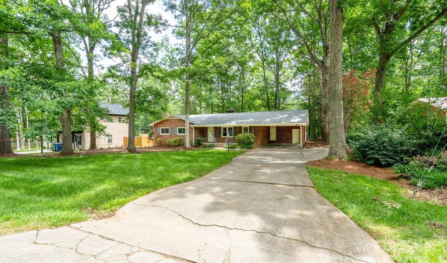 403 Cherrywood Ln, Albemarle, NC 28001 - 3 Beds, 2 Bath