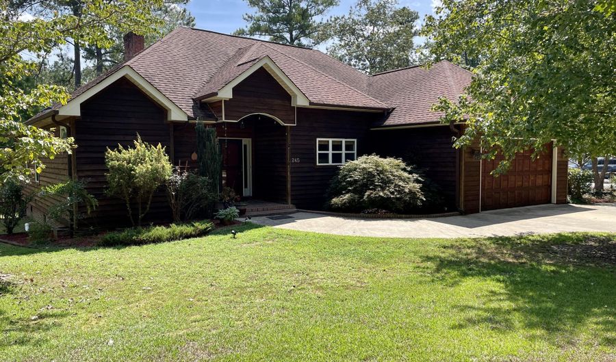 245 Lakeside Dr, Aberdeen, NC 28315 - 3 Beds, 2 Bath