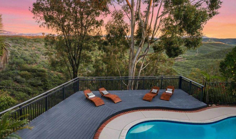 10747 Birch Bluff Ave, San Diego, CA 92131 - 5 Beds, 4 Bath