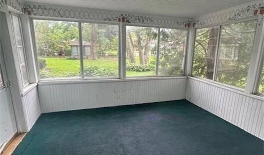 700 Oakland Pl NE, Austin, MN 55912 - 3 Beds, 2 Bath