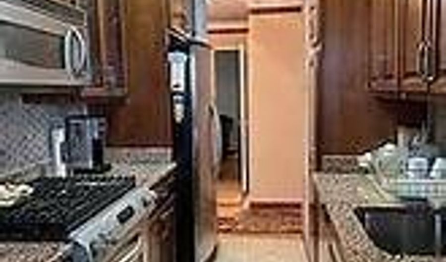 175-20 Wexford Ter 14M, New York, NY 11432 - 3 Beds, 2 Bath