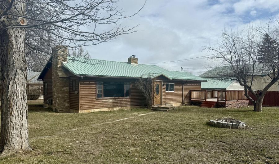 129 Main St, Big Horn, WY 82833 - 3 Beds, 1 Bath
