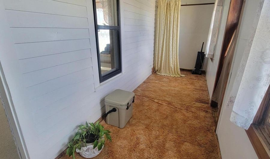 119 NW 7th Ave, Aberdeen, SD 57401 - 3 Beds, 1 Bath