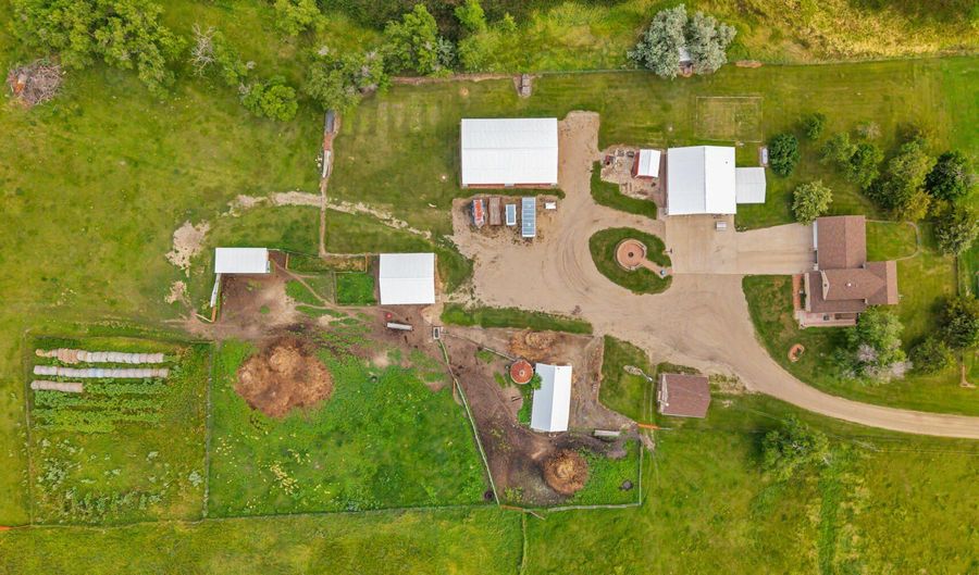 3155 387th Ave, Aberdeen, SD 57401 - 4 Beds, 3 Bath