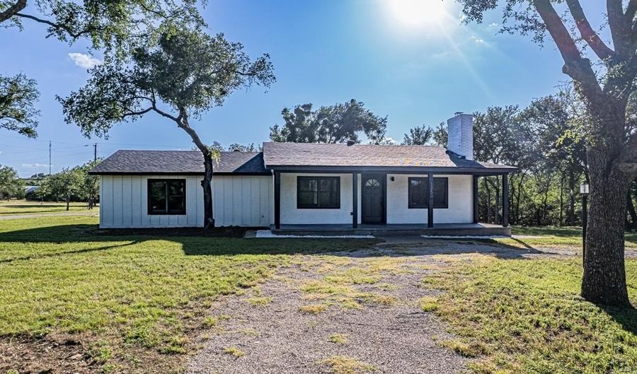 1250 Wallis Rd, Aledo, TX 76008 - 4 Beds, 4 Bath