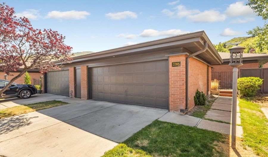 2285 S RIDGEWOOD E, Bountiful, UT 84010 - 5 Beds, 1 Bath
