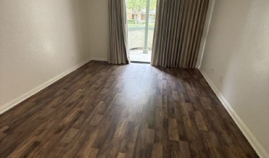 3510 W Sweetbay Ct, Anaheim, CA 92804 - 1 Beds, 1 Bath