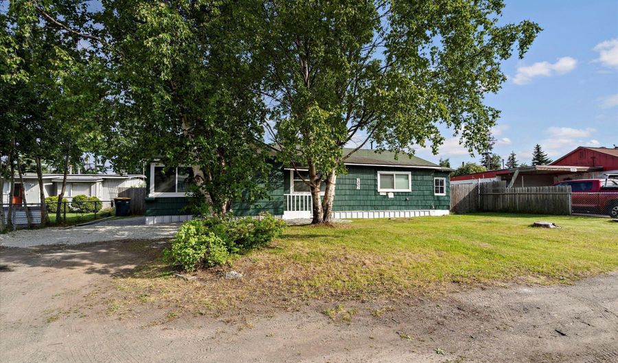 1801 Cleveland Ave, Anchorage, AK 99517 - 4 Beds, 2 Bath
