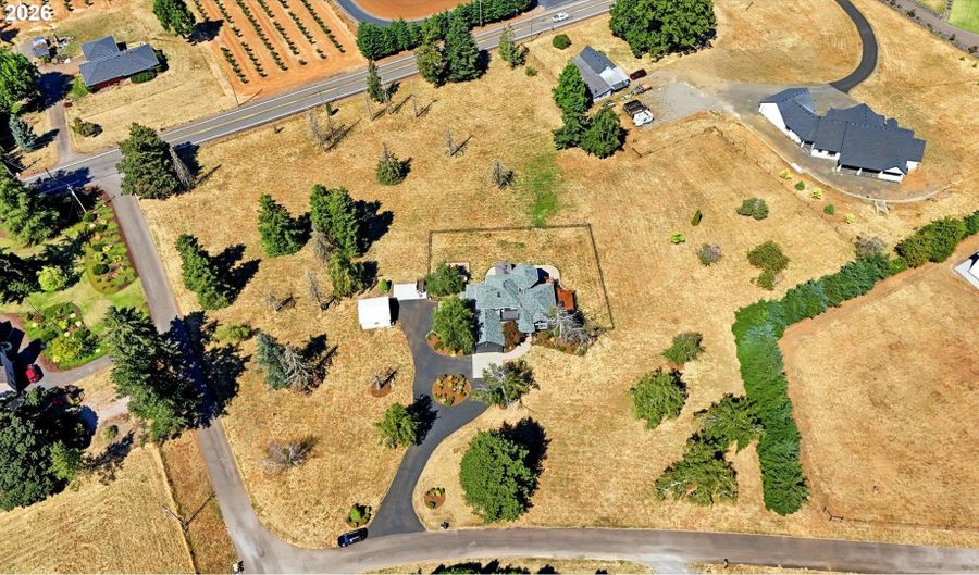 8325 Redwood Dr SE, Aumsville, OR 97325 - 4 Beds, 4 Bath