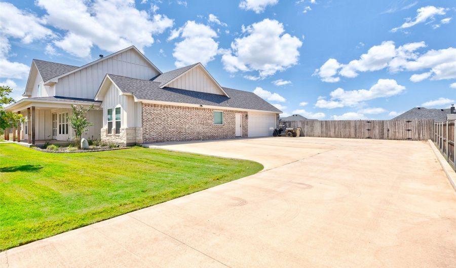 120 Long Ranger Rd, Abilene, TX 79602 - 4 Beds, 3 Bath