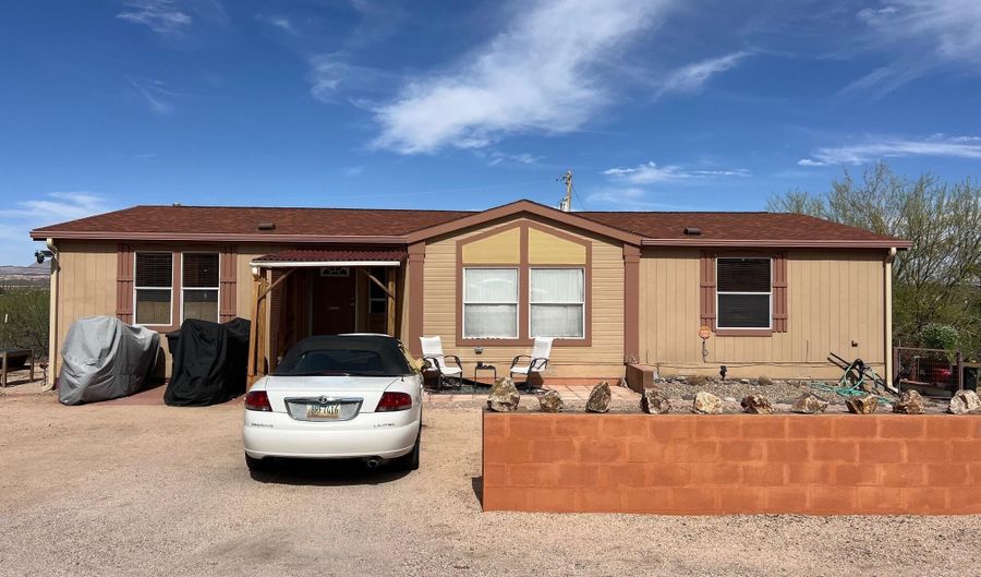 765 S Catarina St, Benson, AZ 85602 - 3 Beds, 2 Bath