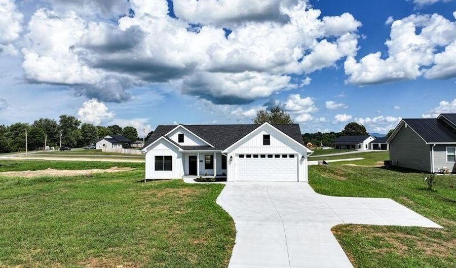 5980 Snapps Ferry Rd, Afton, TN 37616 - 3 Beds, 2 Bath